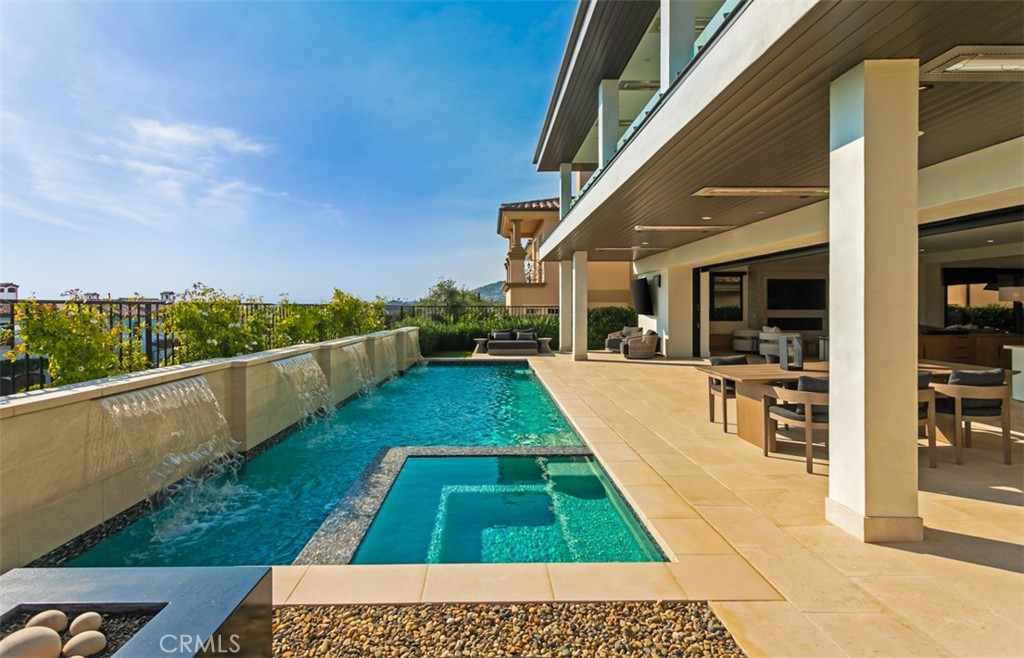 Ritz Cove (RC) - Residential