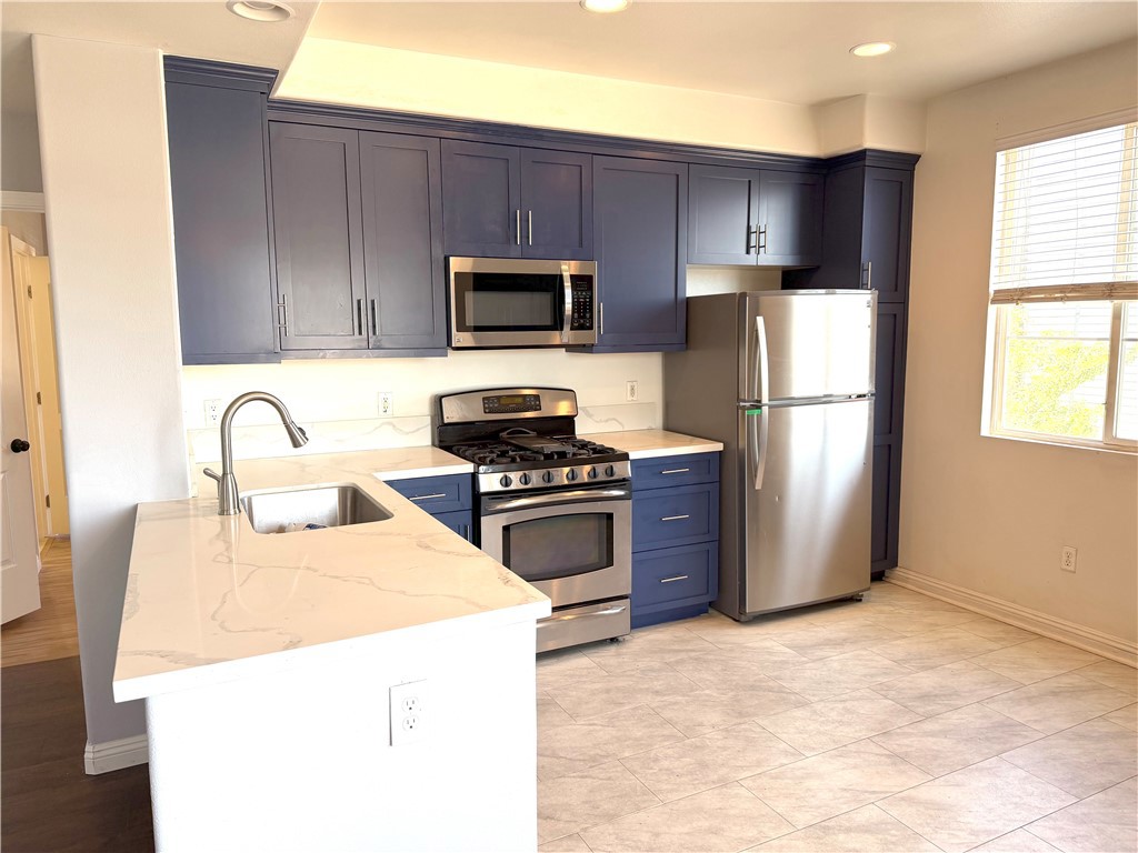 360 W Avenue 26 237