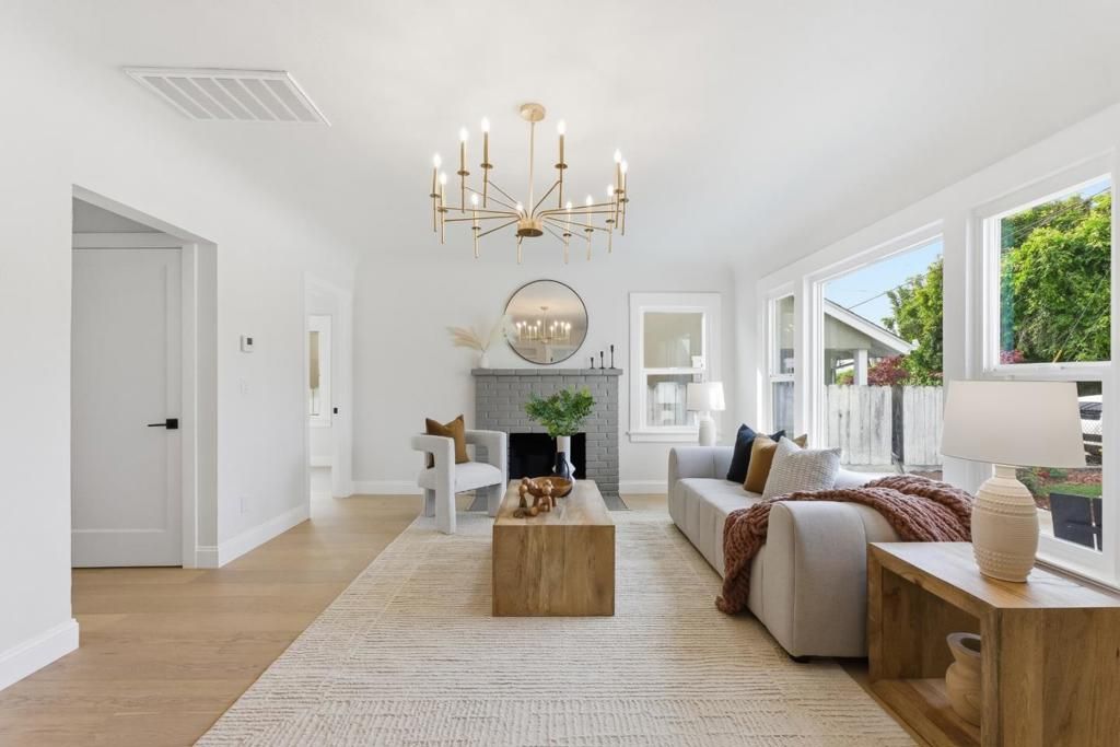 Photo of 1414 Laurel St, Santa Cruz, CA 95060 (MLS # ML82043296)