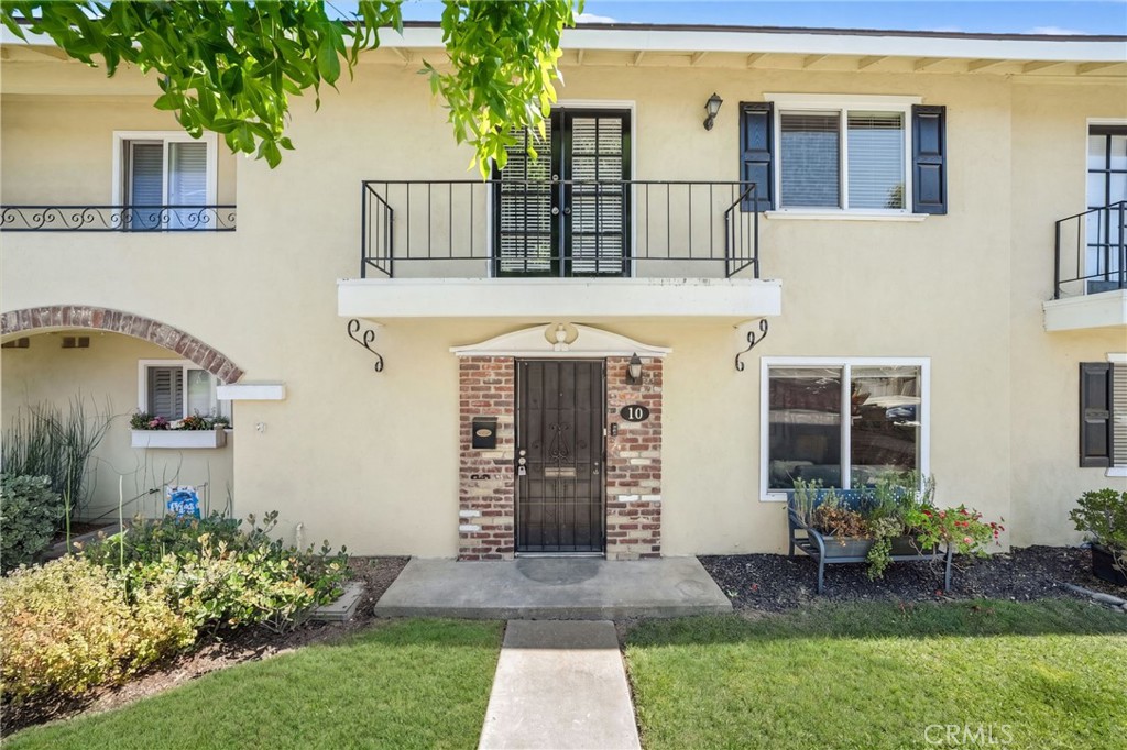 3342 Bradbury