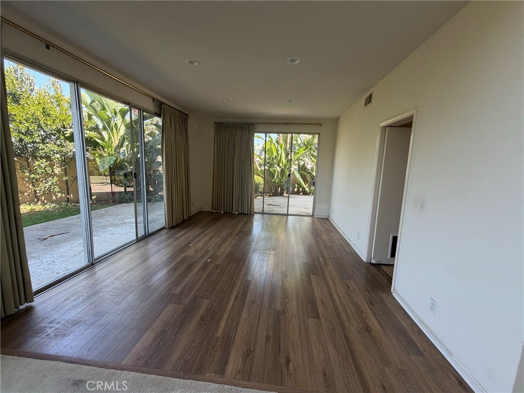 10 Rue Valbonne, Newport Beach CA 92660 - Photo 8