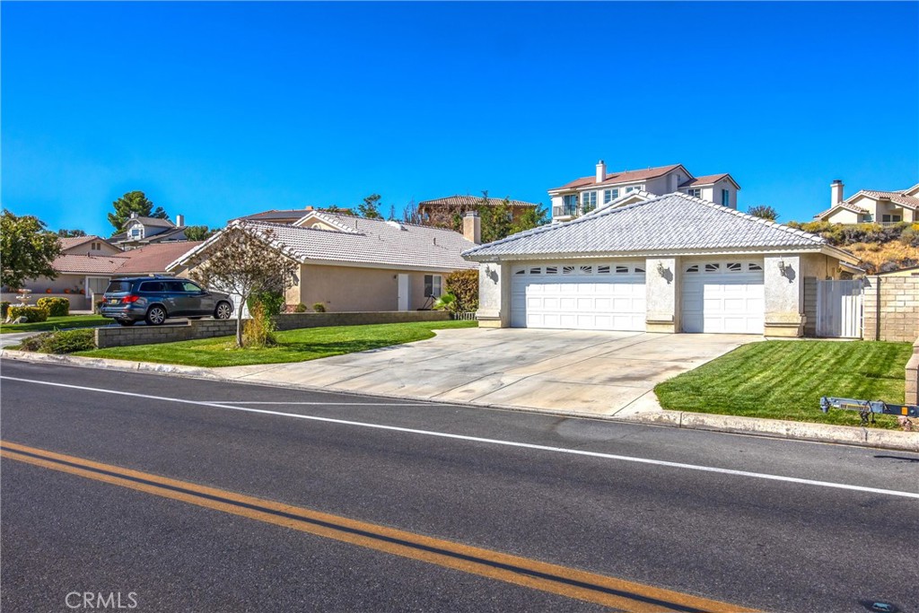 13900 Spring Valley Pkwy