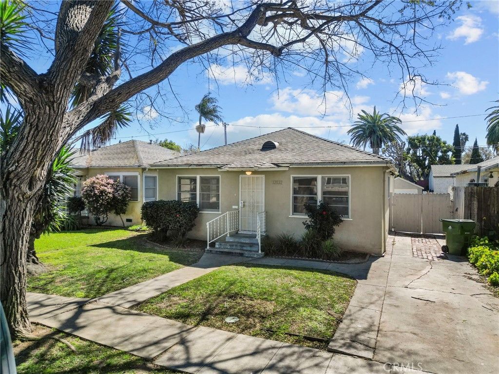 Photo of 12132 Herbert St, Los Angeles, CA 90066 (MLS # OC26049961)