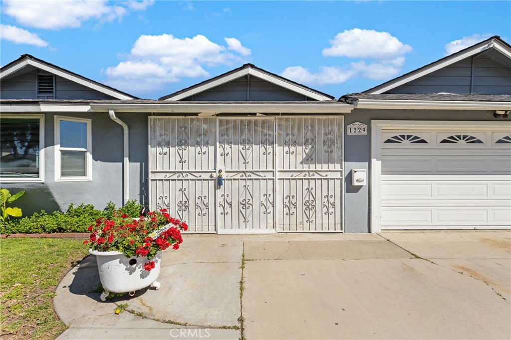 1229 S Arapaho Drive