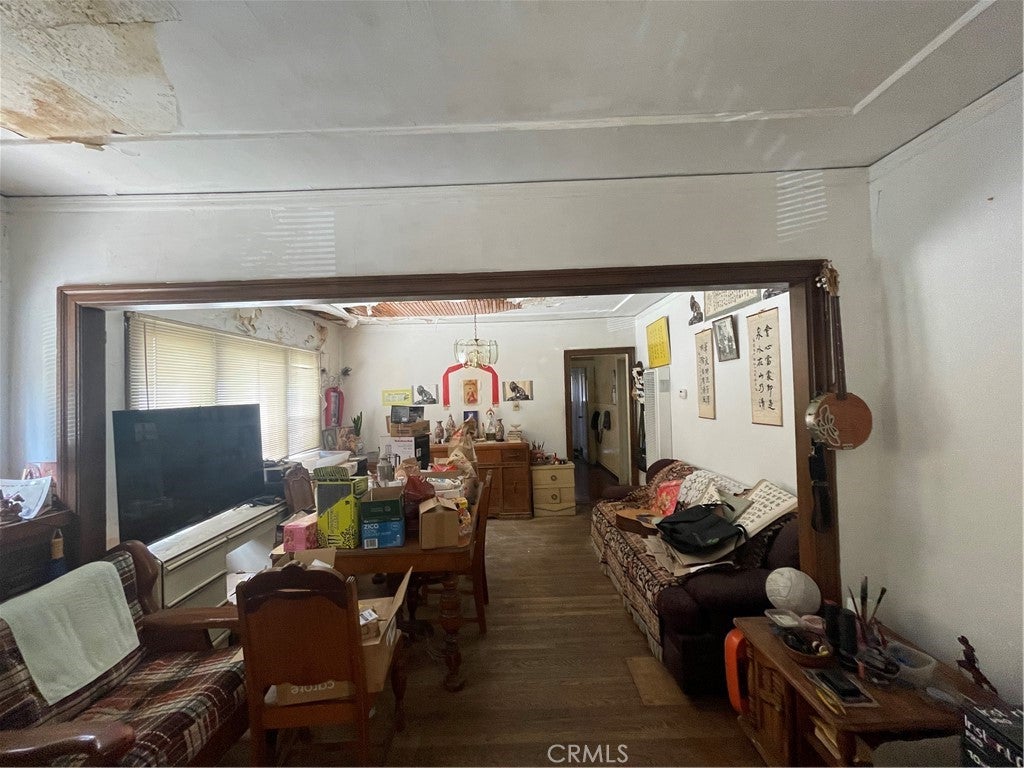 3063 Maple Avenue