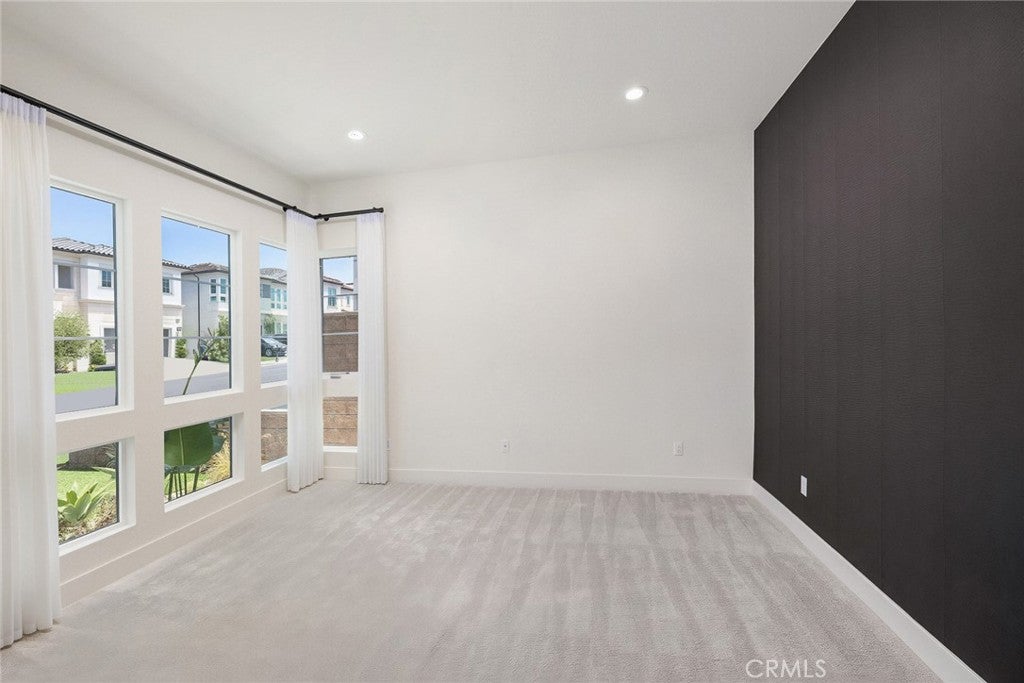 20732 W Bluebird Court