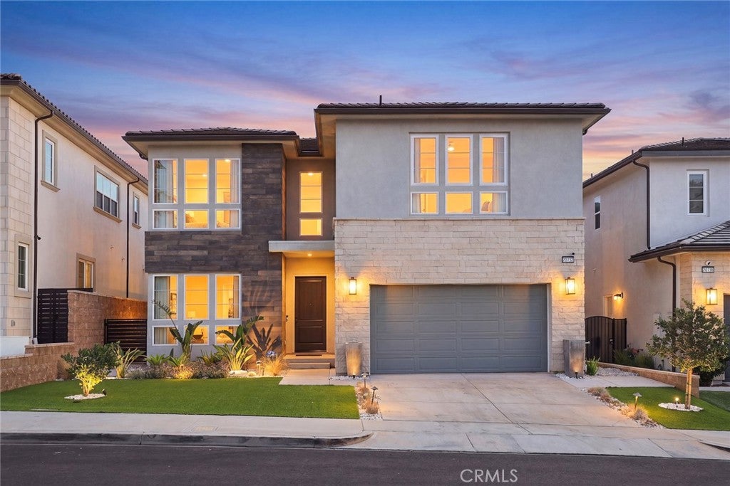20732 W Bluebird Court