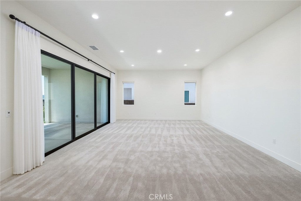 20732 W Bluebird Court