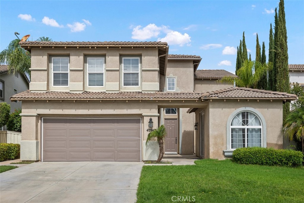 This beautiful house with a private casita located at highly desirable Redhawk community on a cal-de-sac. The main house features 4 bedrooms and 3 full bathrooms. Main floor:a family room with fireplace, a full bathroom, a laundry room, open kitchen with big center island. Upstairs: 4 bedrooms and another 2 bathrooms. Casita has 1 bedroom and 1 full bathroom. It has its own air condition and heating units. No real neighbors behind. Views to Temecula valley. Highly rated schools.