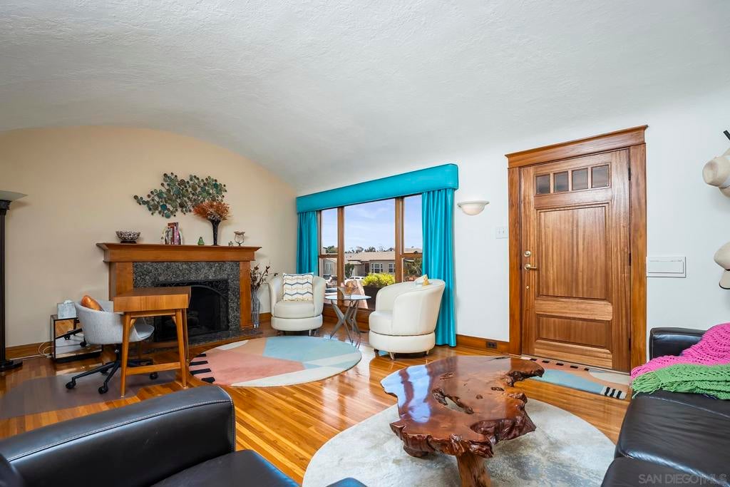 3559 Villa Terrace