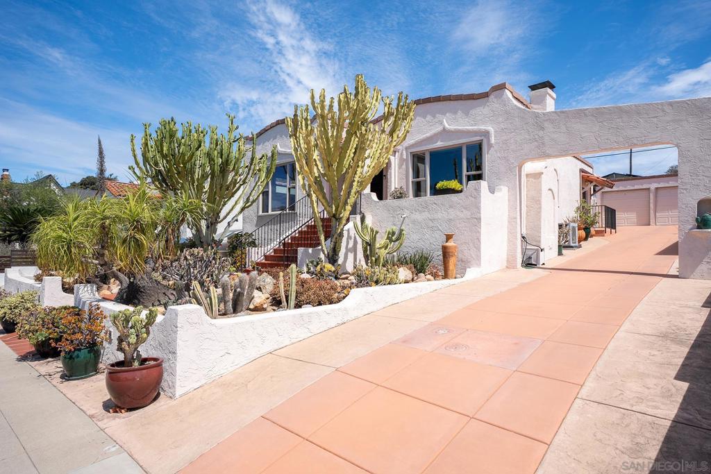 3559 Villa Terrace