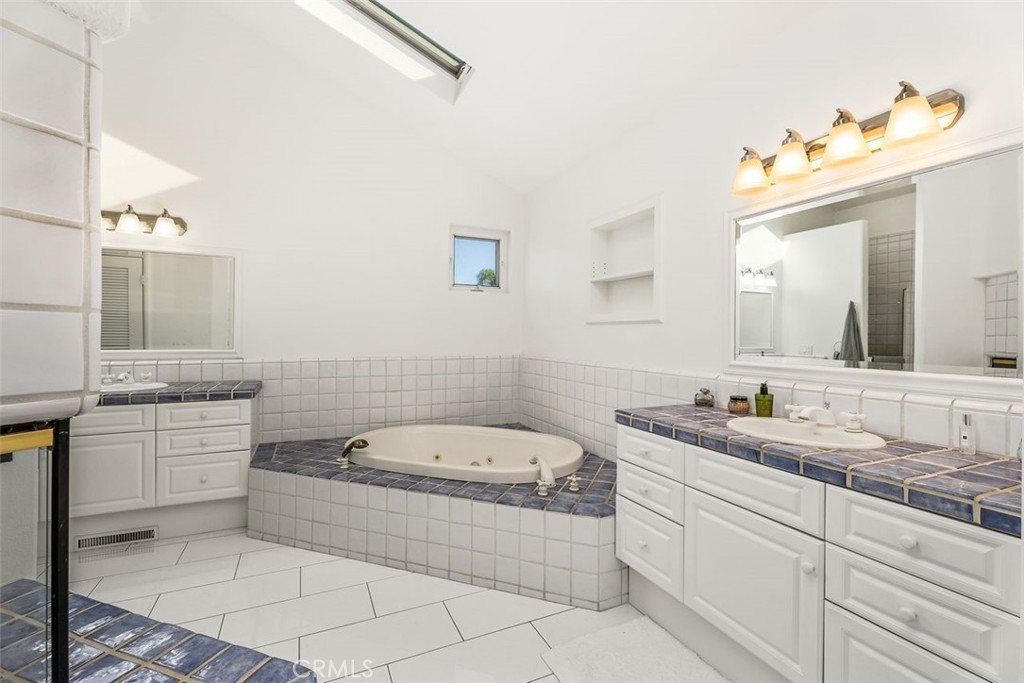 Beacon Hill Cove (BHO) - Residential Lease