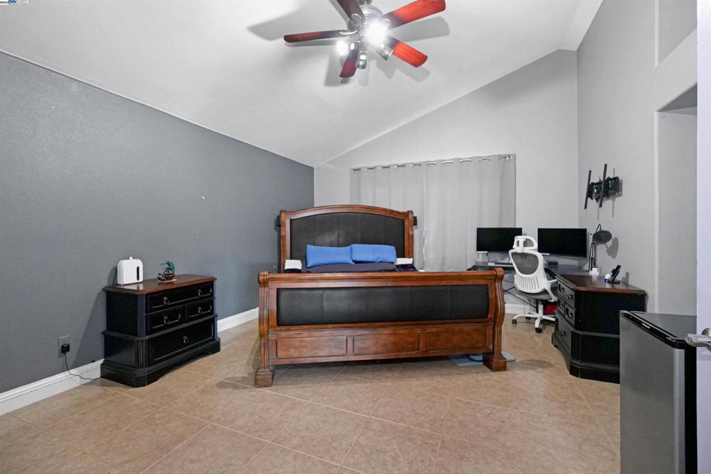 SYCAMORE VILLAGE - Residential