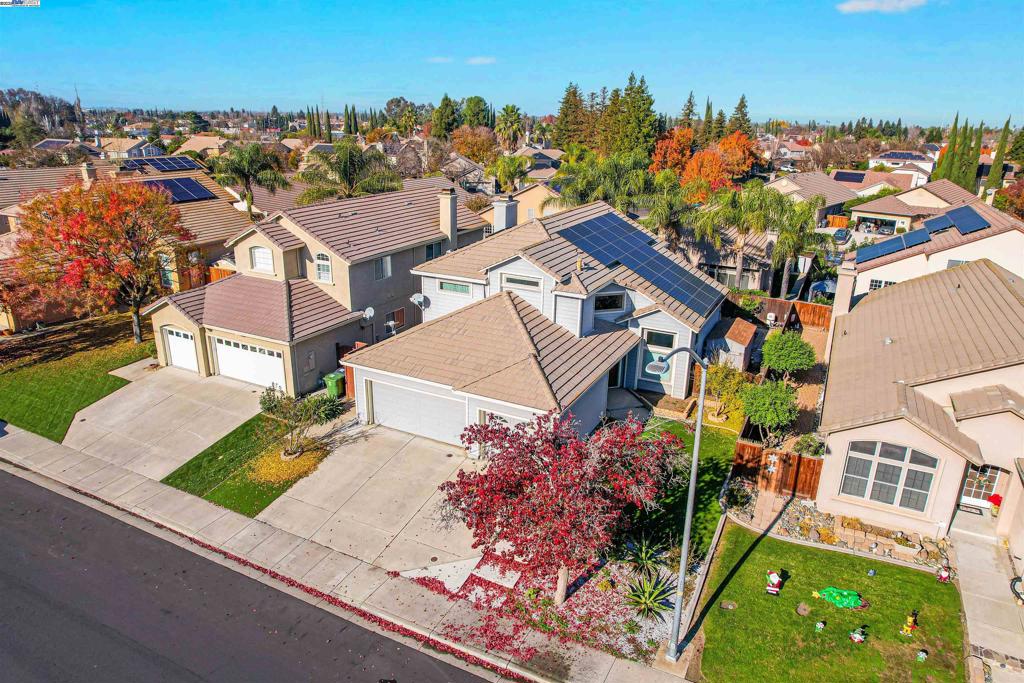 SYCAMORE VILLAGE - Residential