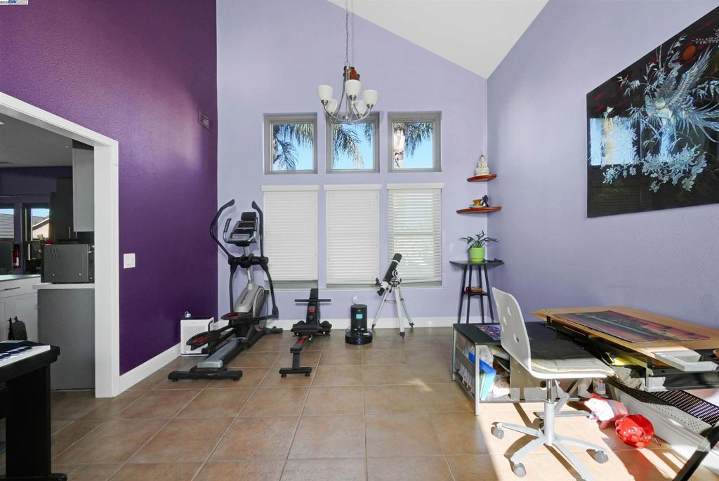 SYCAMORE VILLAGE - Residential