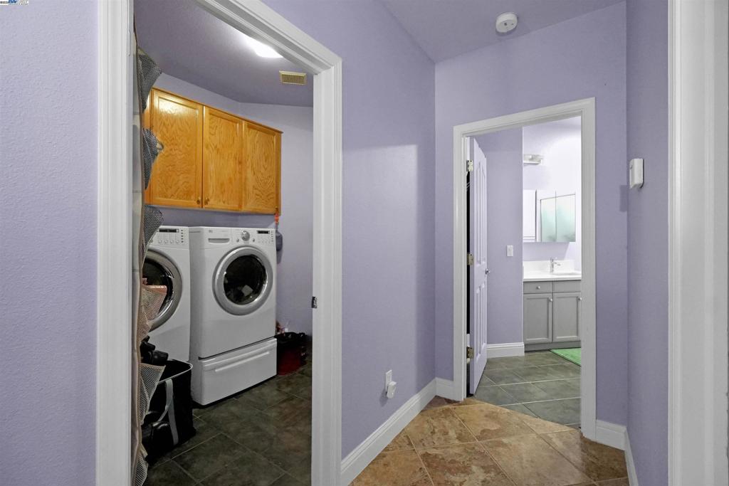 SYCAMORE VILLAGE - Residential