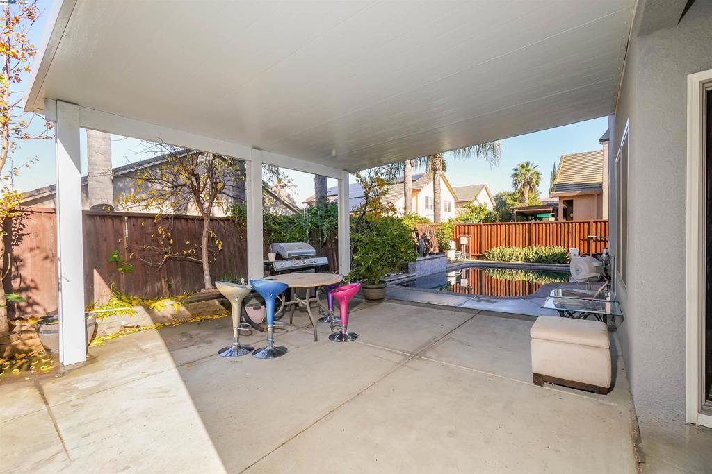 SYCAMORE VILLAGE - Residential