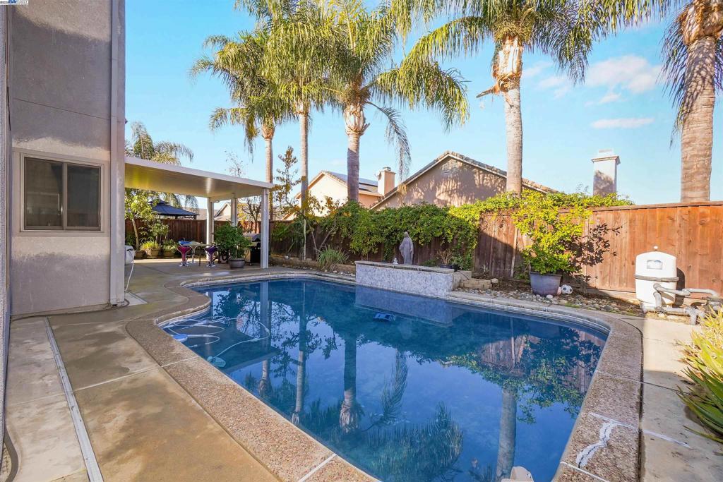 SYCAMORE VILLAGE - Residential