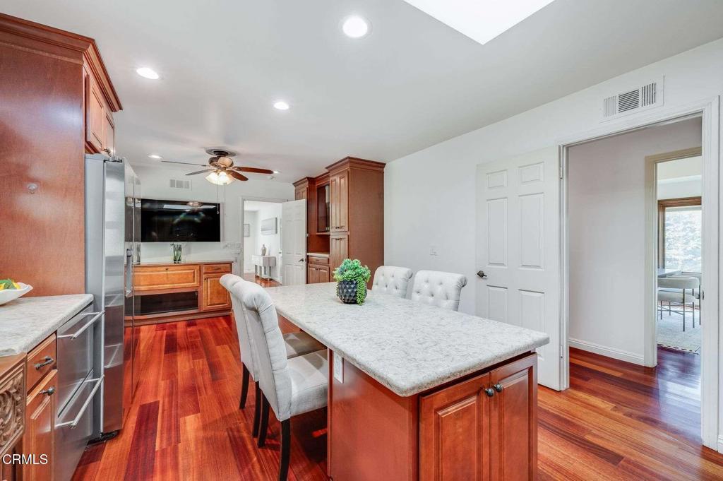 494 California Terrace