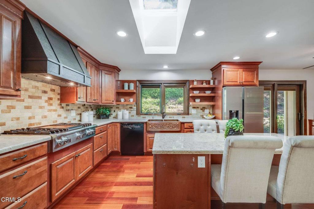 494 California Terrace