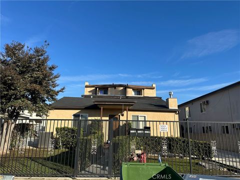 Photo of 14343 TIARA Street #2, Sherman Oaks, CA 91401 (MLS # SR25265282)