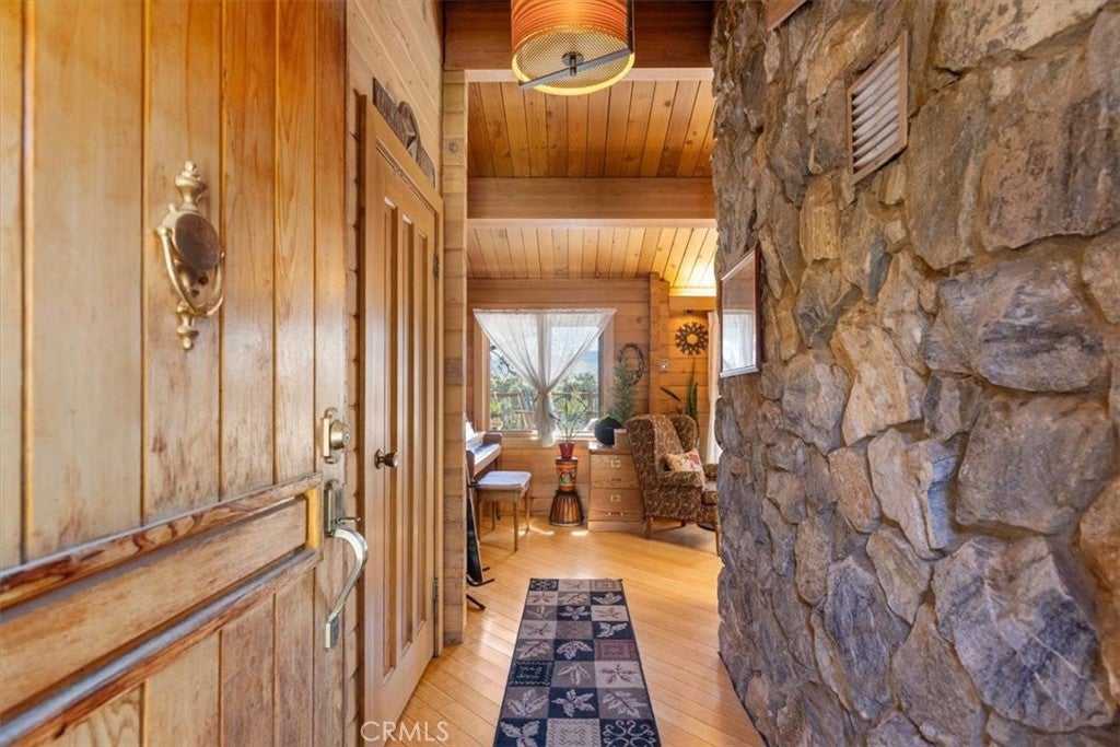 24087 Clover Spring