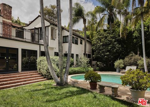 7064 La Presa Drive Los Angeles CA 90068