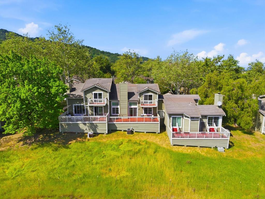 1232 Copper Peak Lane