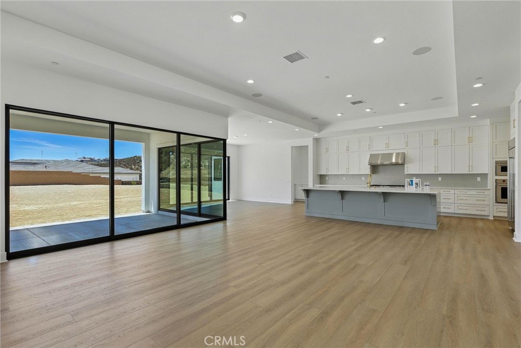 11853 Red Hawk Lane