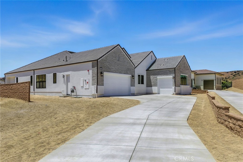 11853 Red Hawk Lane