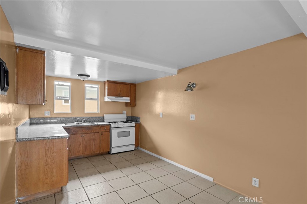 151 S Idaho Street D