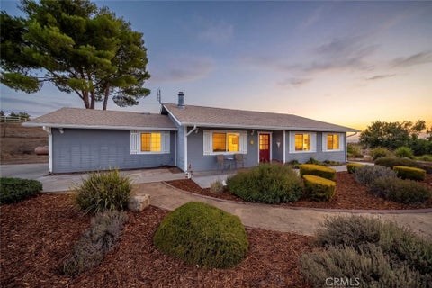 Tiny photo for 7170 Iverson PL, Paso Robles, CA 93446 (MLS # SC26205447)