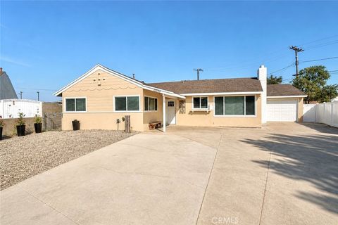 Photo of 12346 Flint Pl Pl, Garden Grove, CA 92843 (MLS # OC26095667)
