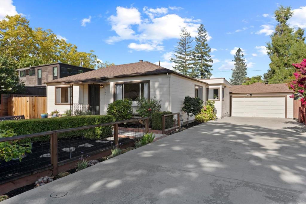794 Encina Grande Drive
