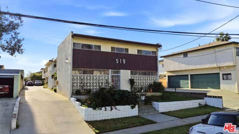 Photo of 519 N Exton Avenue, Inglewood, CA 90302 (MLS # 26867169)