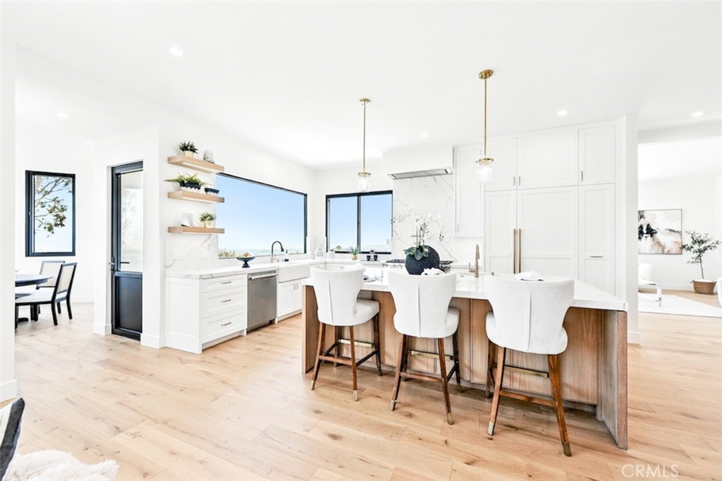 350 Highland Hills Drive