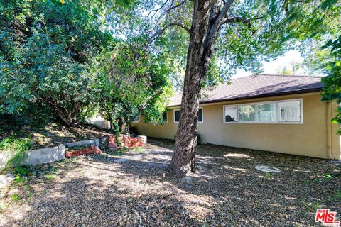 Tiny photo for 8479 Moorcroft Avenue, West Hills, CA 91304 (MLS # 26640303)