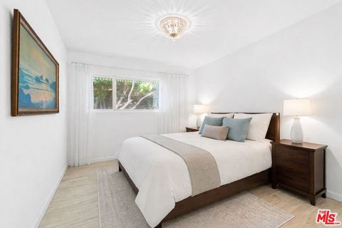 Tiny photo for 8479 Moorcroft Avenue, West Hills, CA 91304 (MLS # 26640303)