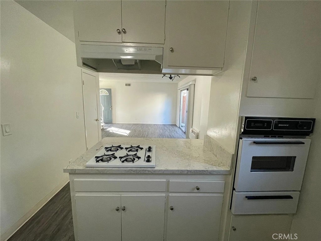 869 N Mallard