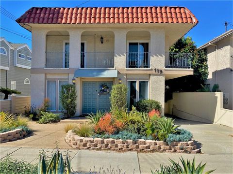 Photo of 119 S Lucia Avenue #2, Redondo Beach, CA 90277 (MLS # SB26061963)