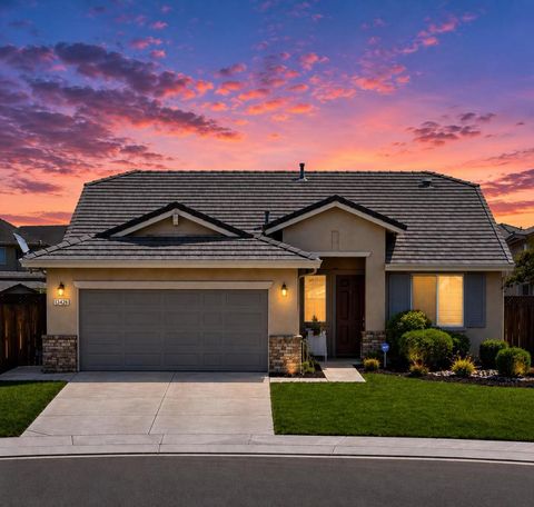 Photo of 13426 Basalt Court, Lathrop, CA 95330 (MLS # ML82046705)