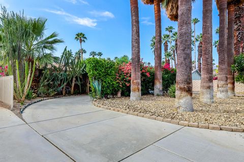Photo of 70051 Cobb Road, Rancho Mirage, CA 92270 (MLS # 219147048DA)
