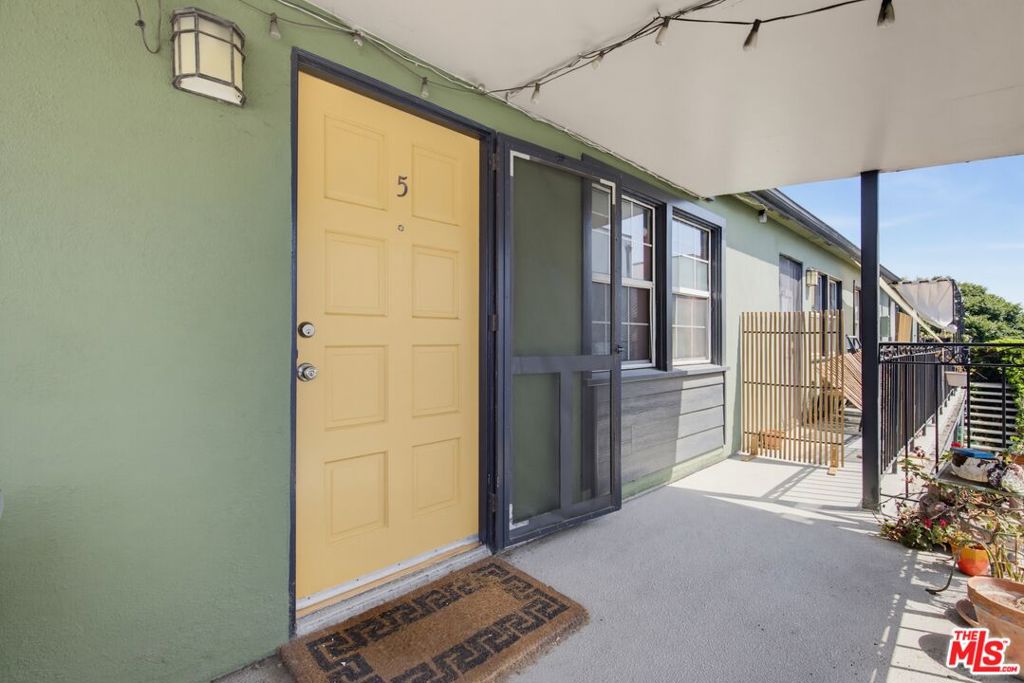 Photo of 1834 9th Street #5, Santa Monica, CA 90404 (MLS # 26864333)