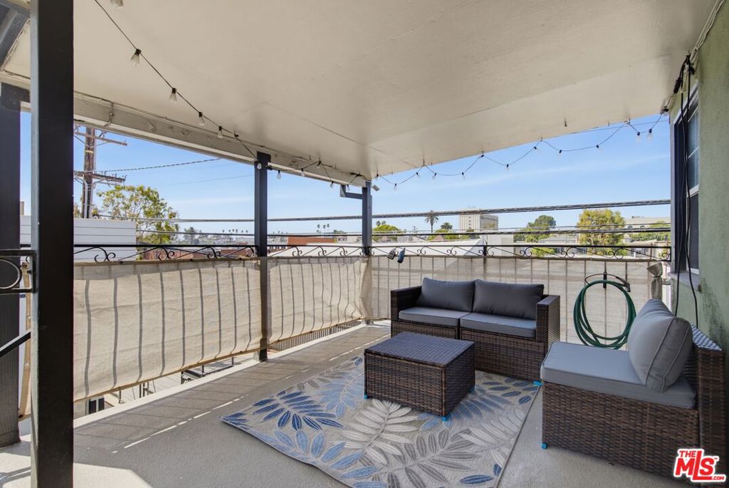 1834 9th Street 5, Santa Monica CA 90404