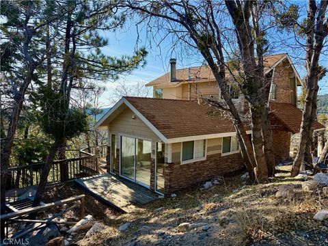 Photo of 2190 Tank Rd, Running Springs, CA 92382 (MLS # IG26059674)