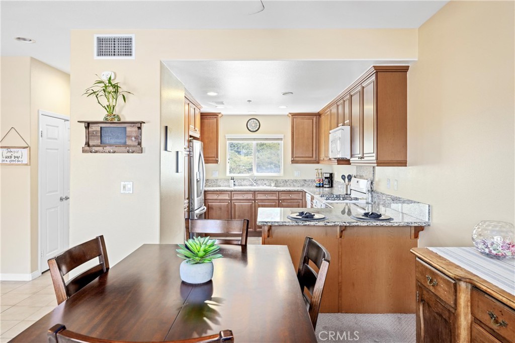 2802 Green River Road 101