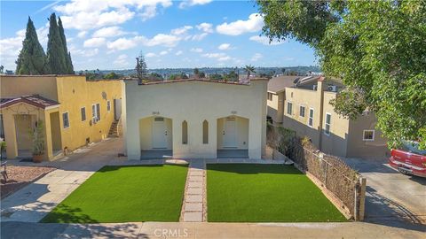 Photo of 3918 W 28th St, Los Angeles, CA 90018 (MLS # DW26027528)