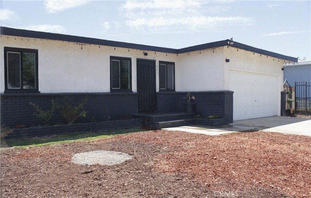 1866 E Avenue Q11