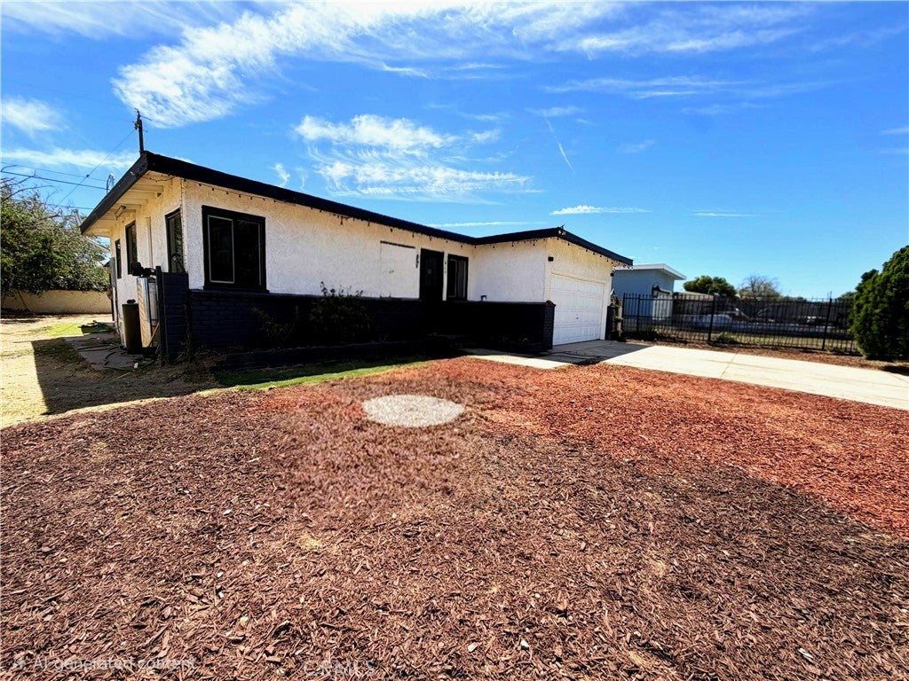 1866 E Avenue Q11