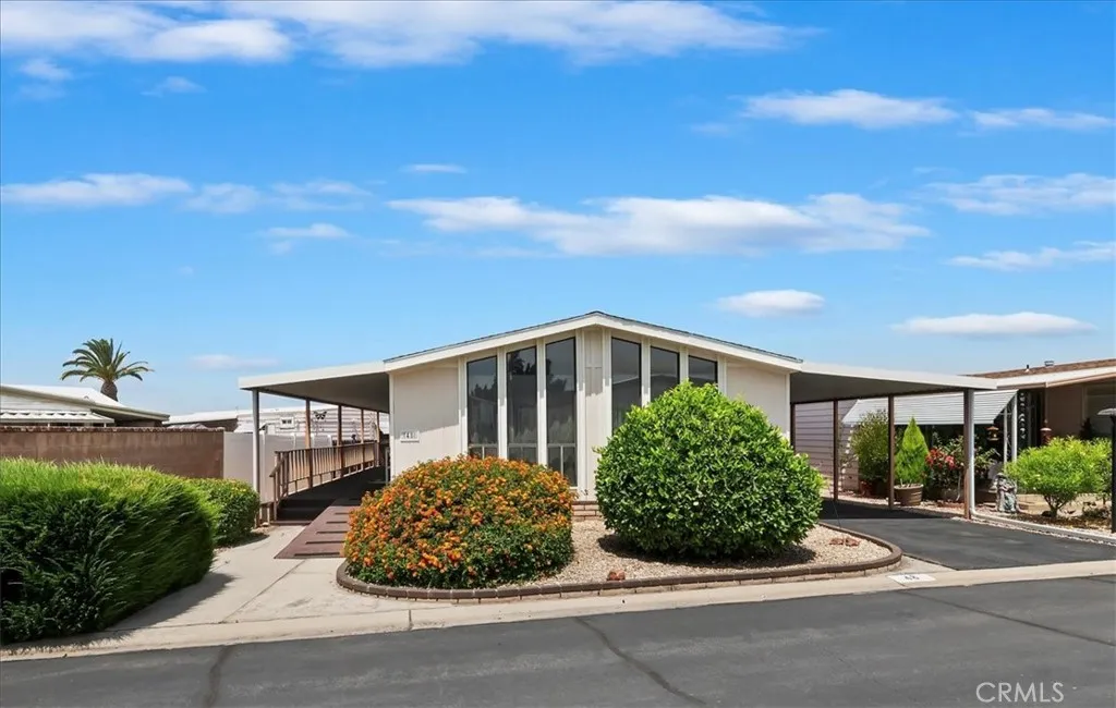 Redlands, California 92374, United States, 2 Bedrooms Bedrooms, ,2 BathroomsBathrooms,Residential,Active,186206